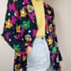 Escada Blazer, einreiher mit Blumenmuster und goldenen Blumenknoepfen, gelber Escada Pulli